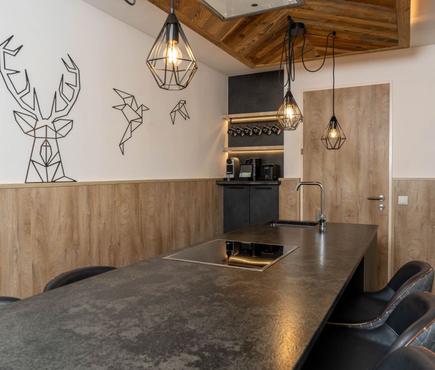 24 by AvenidA | 1-Schlafzimmer Suite