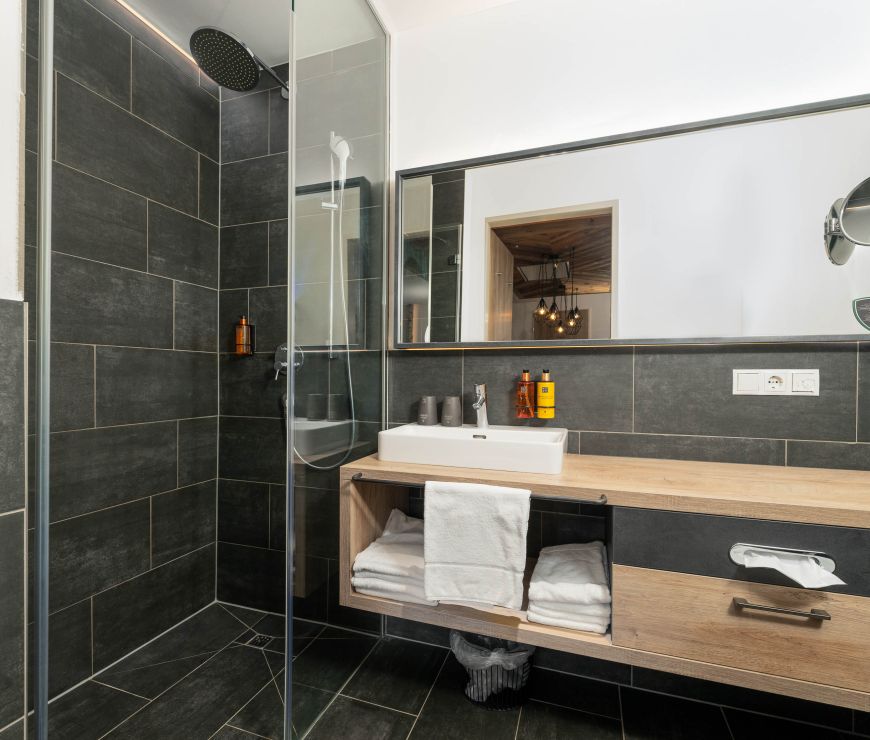 24 by AvenidA | 1-Schlafzimmer Suite