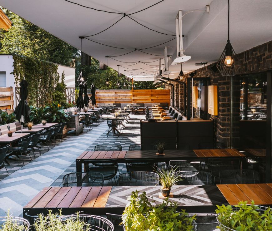 Terrace 24 by AvenidA